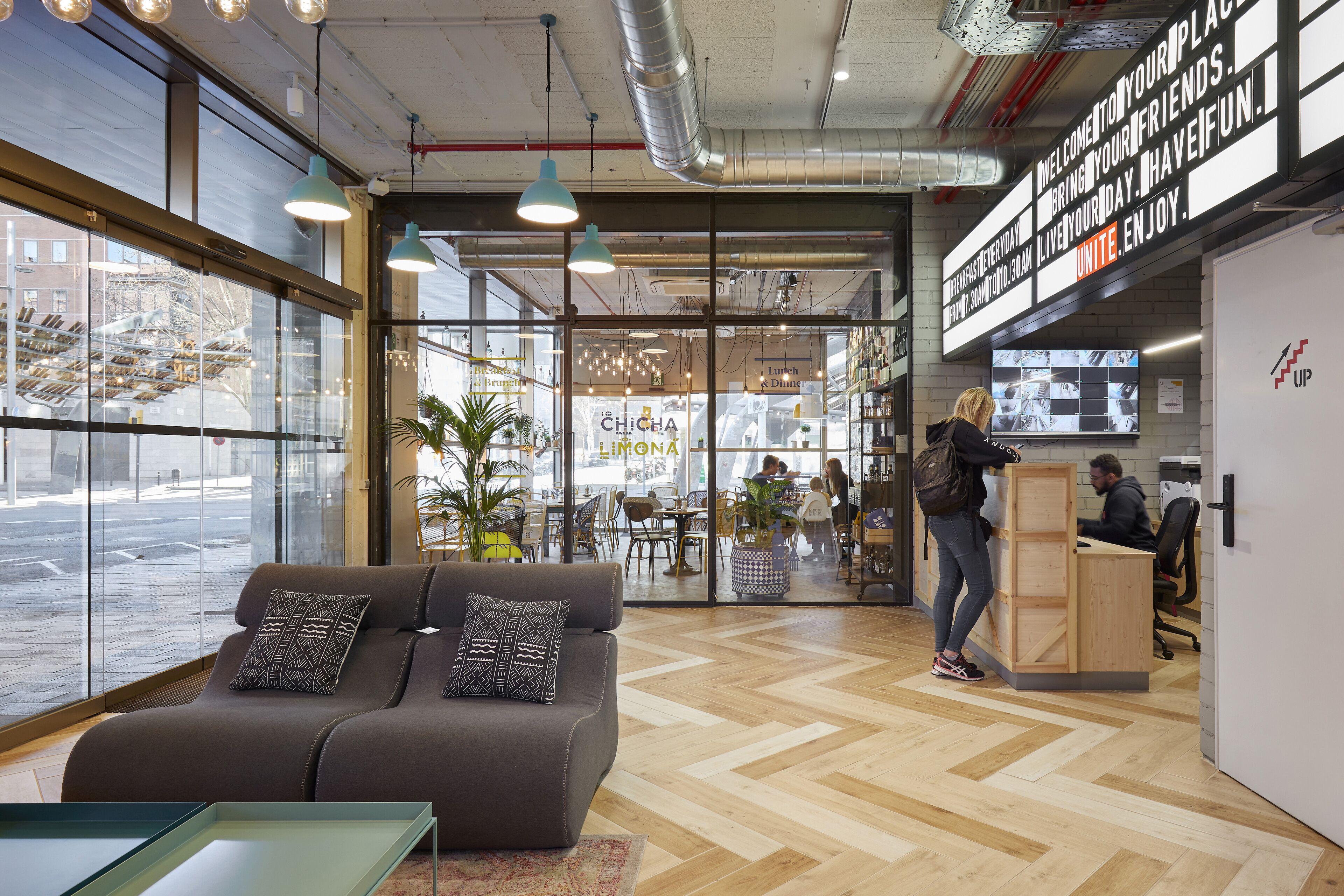 Unite Hostel Barcelona — Photos 3